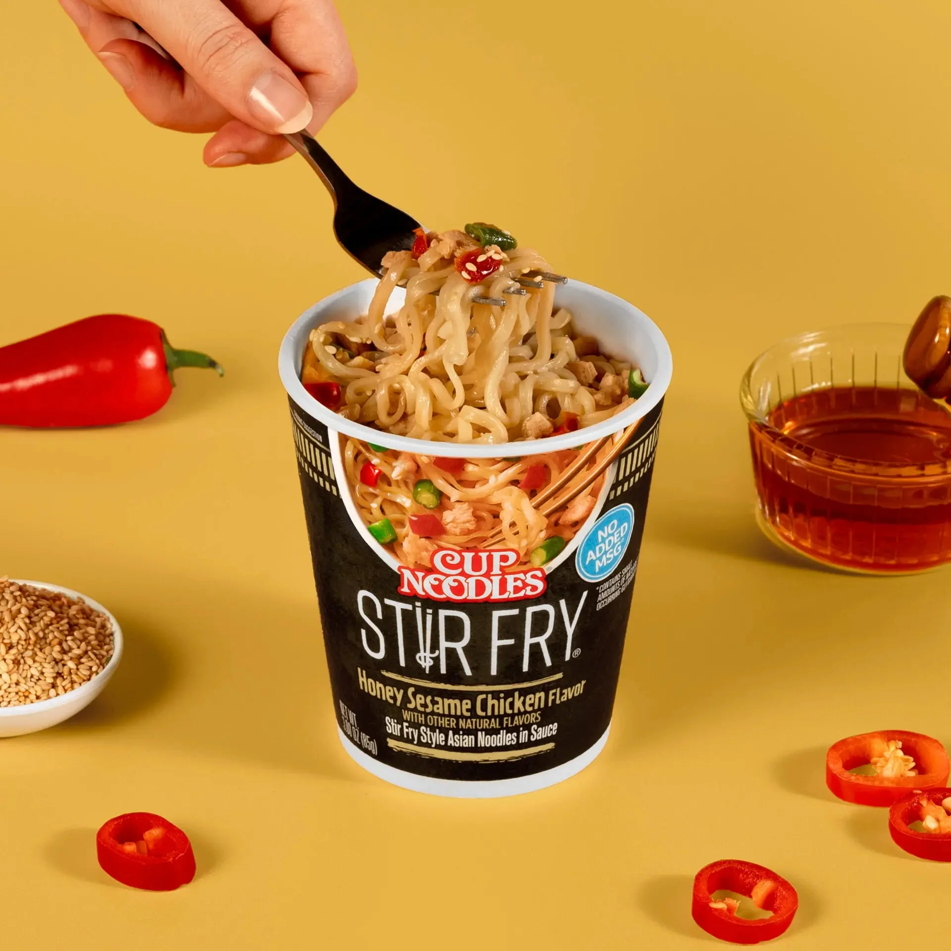 CUP NOODLE STIIR FRY HONEY SESAME CHICKEN 3 OZ - Image 2